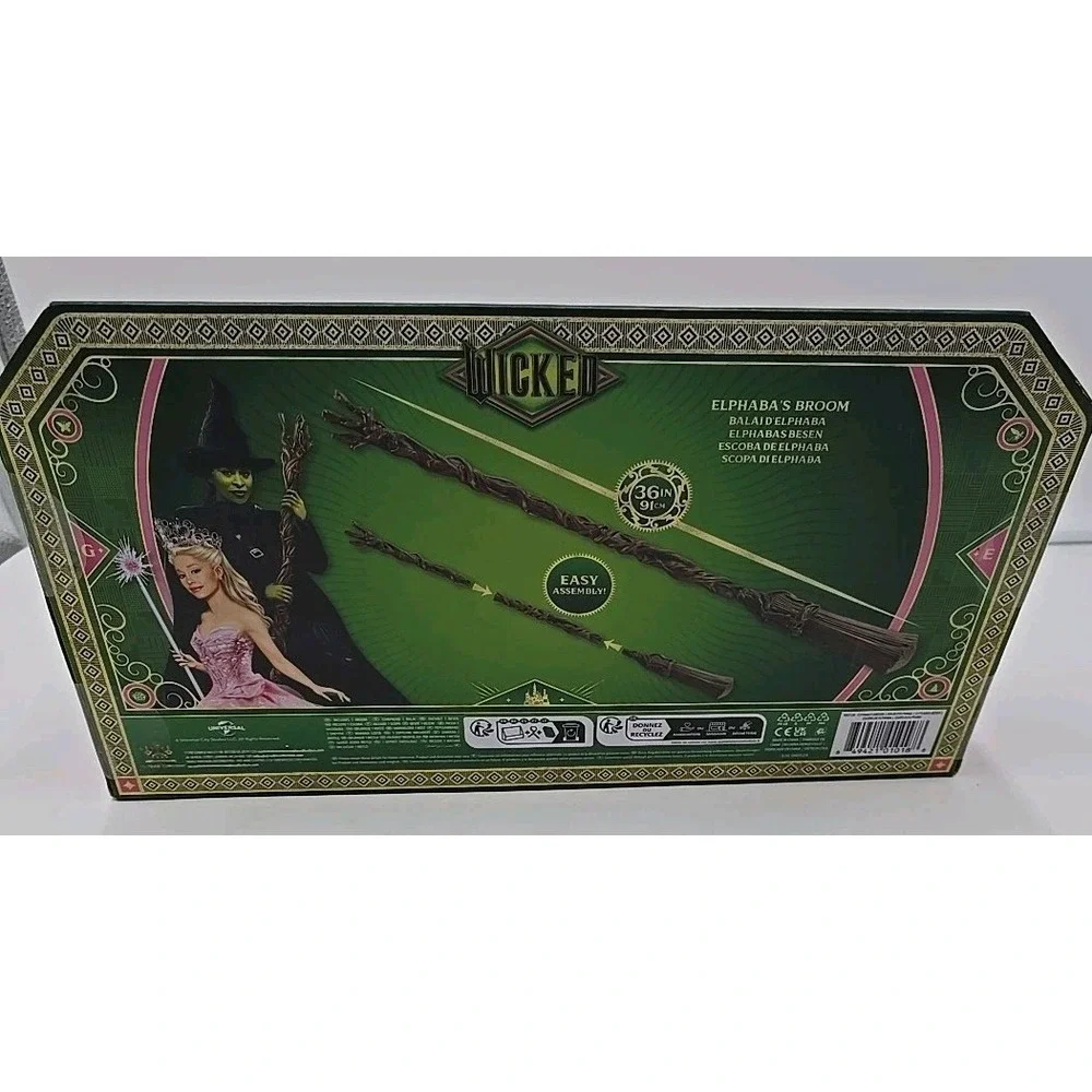 NWT Wicked: Elphaba Broom, 36